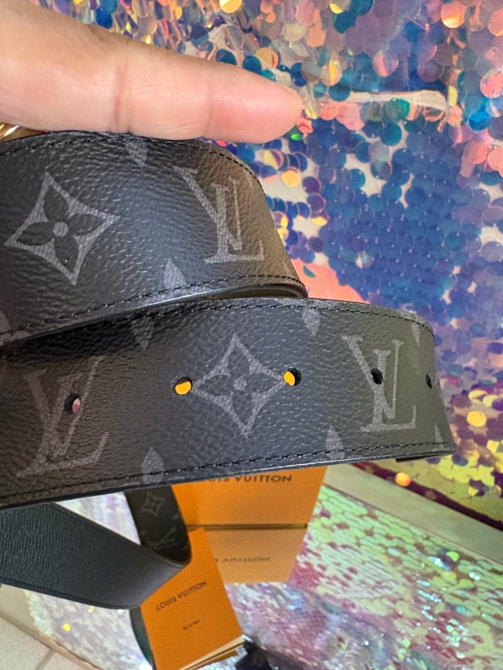 Louis Vuitton Black Monogram LV Reversible 110/44 Eclipse belt authentic mens - Picture 6 of 10
